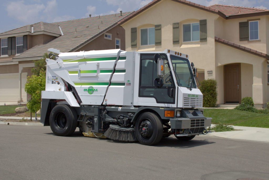 Global M4 Street Sweeper - Bortek PWX